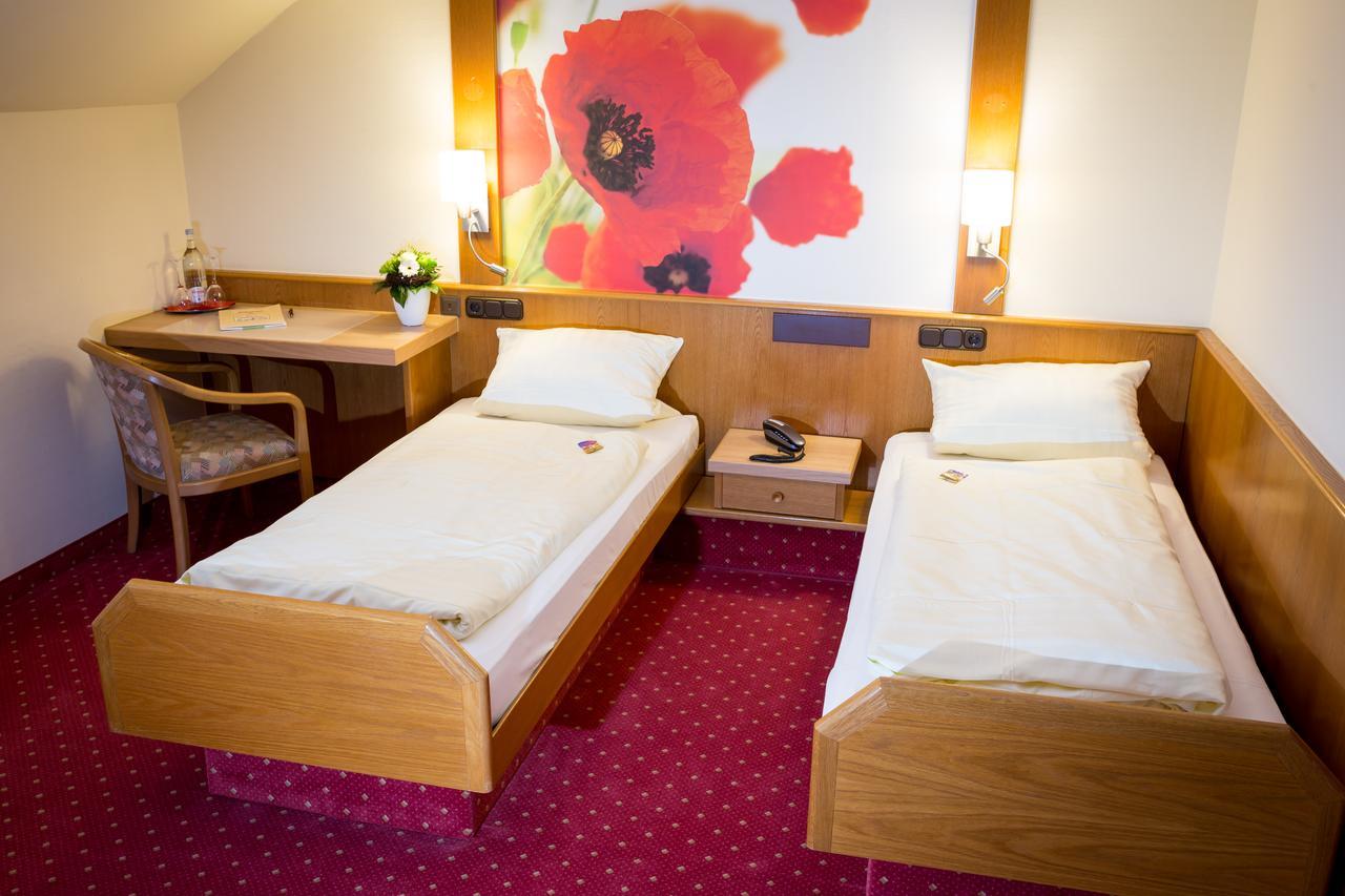 Gasthof-Hotel Harth Фульда Екстер'єр фото